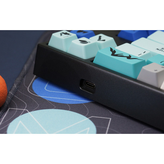 Ducky Miya Mac Summit - Blue switches - White LED Ducky Miya Mac Summit - Blue switches - White LED